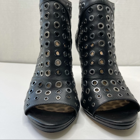 BCBGMAXAZRIA Lange Grommet Peep Toe Bootie - Picture 9 of 11